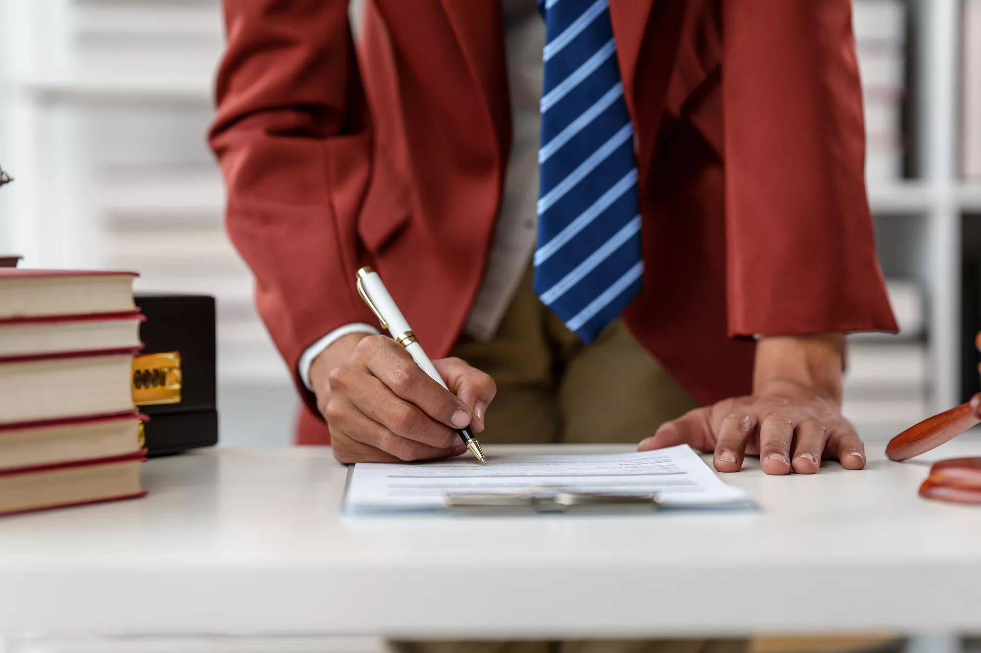 notary woodland hills